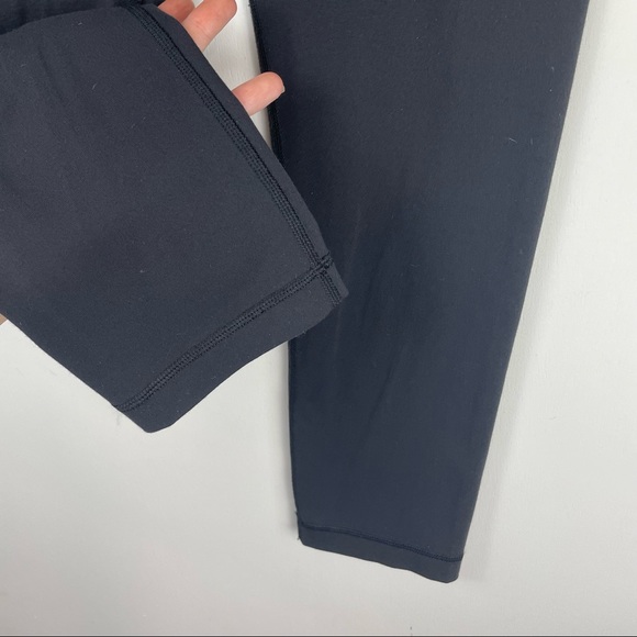 Lululemon Black Crop Leggings Sz 6 - Picture 7 of 9